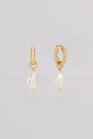 BAROQUE PEARL | BOLD HOOPS