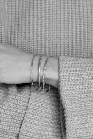 MOLTEN BANGLE SILVER