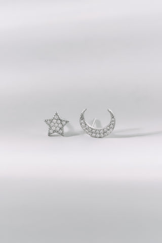 STAR AND MOON | STUD EARRING